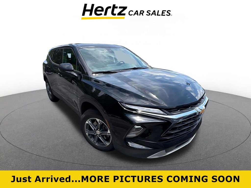 2025 Chevrolet Blazer LT — photo 1 of 1
