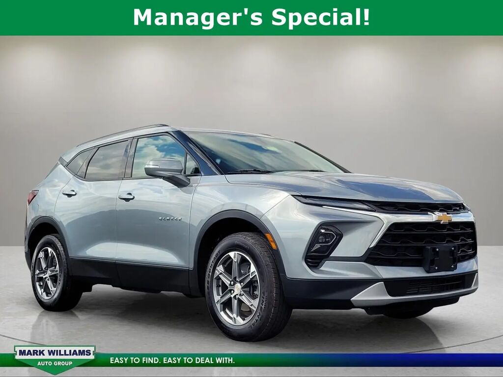2023 Chevrolet Blazer LT — photo 1 of 13