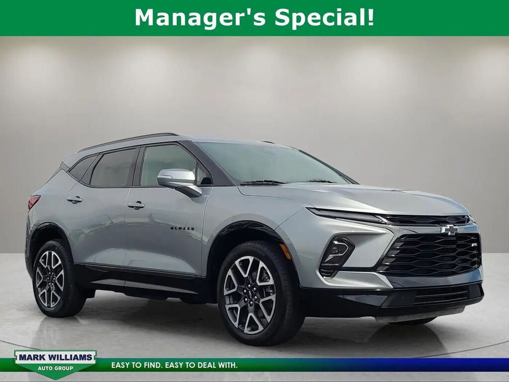 2025 Chevrolet Blazer RS — photo 1 of 12