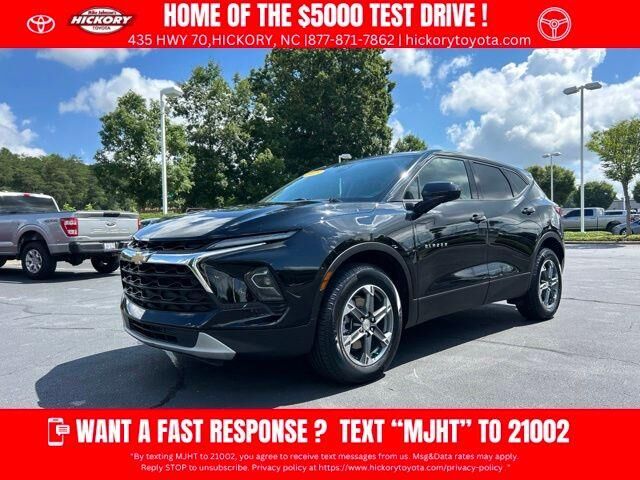 2025 Chevrolet Blazer LT — photo 1 of 13