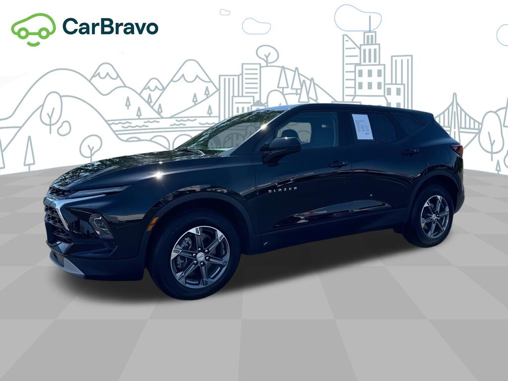 2025 Chevrolet Blazer 2LT — photo 1 of 6