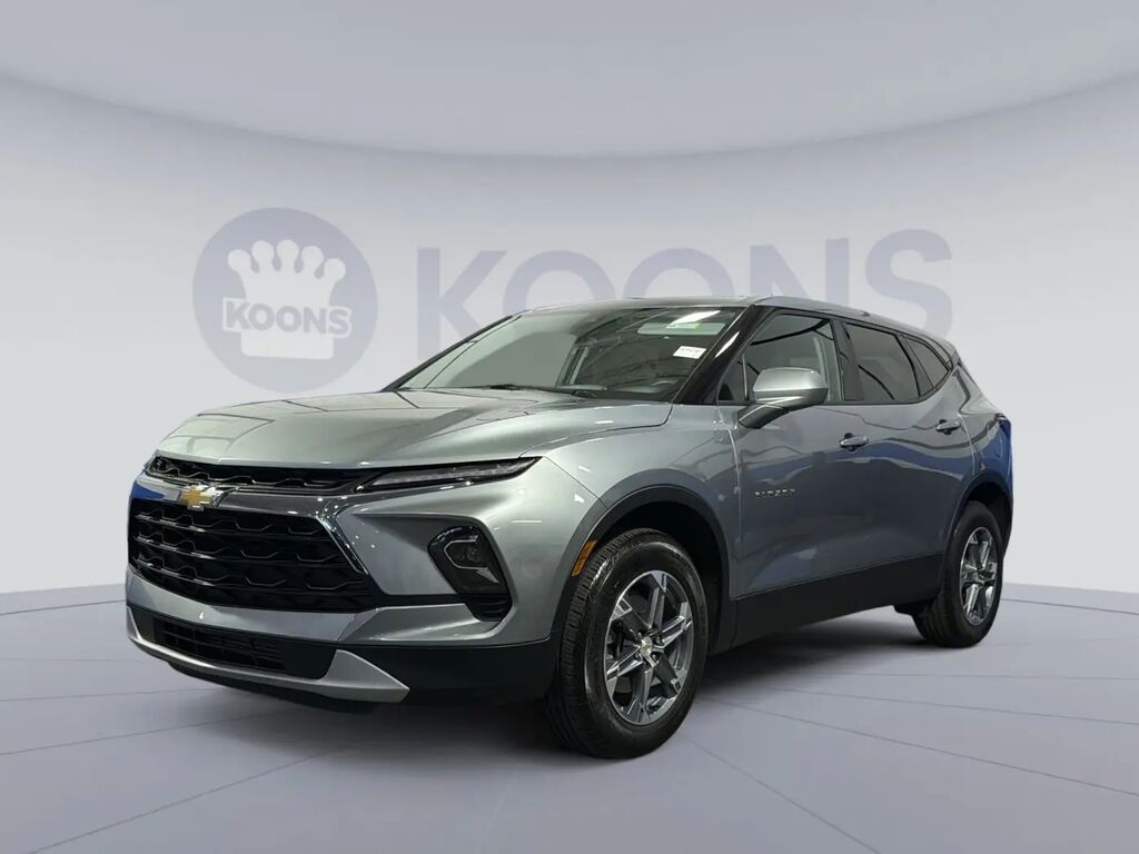 2023 Chevrolet Blazer LT — photo 1 of 13