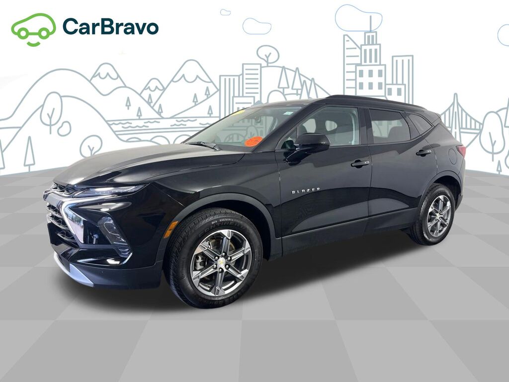2023 Chevrolet Blazer 2LT — photo 1 of 6