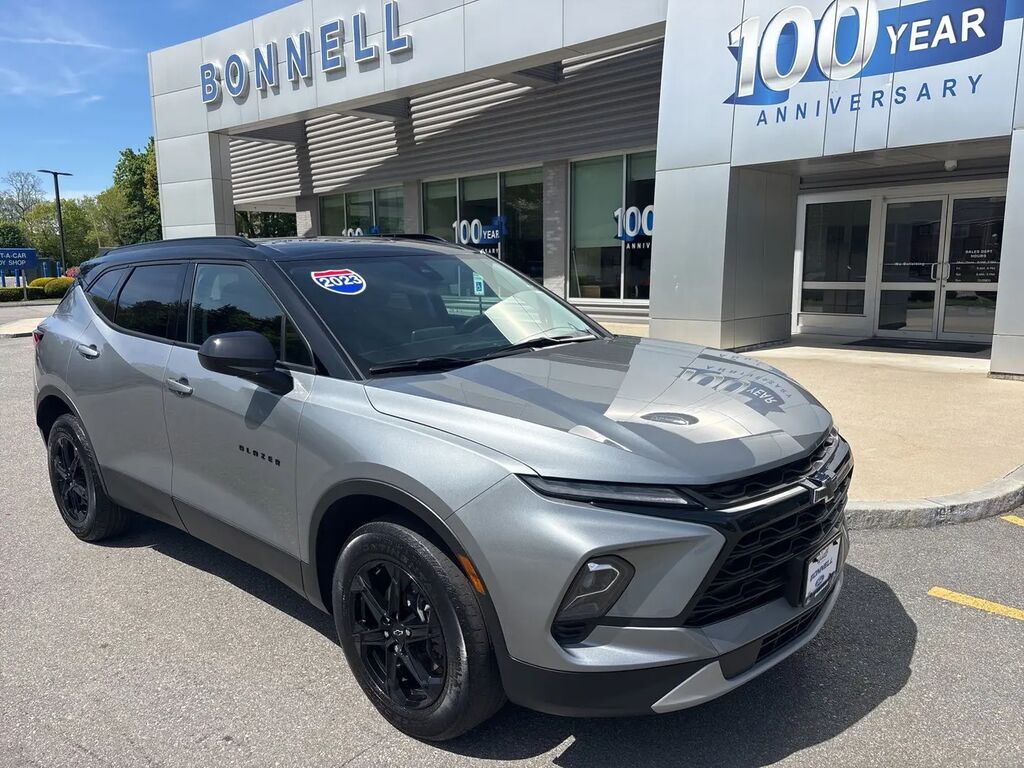2023 Chevrolet Blazer LT — photo 1 of 13