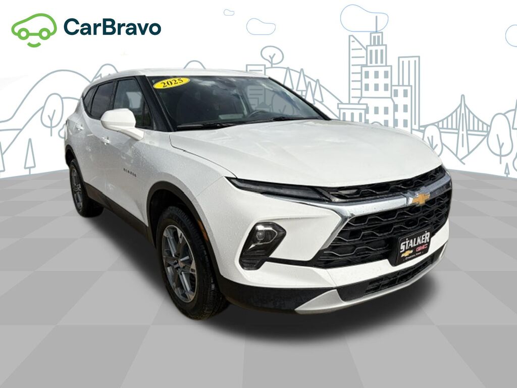2025 Chevrolet Blazer 2LT — photo 1 of 6