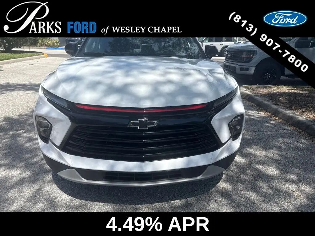 2023 Chevrolet Blazer LT — photo 1 of 5