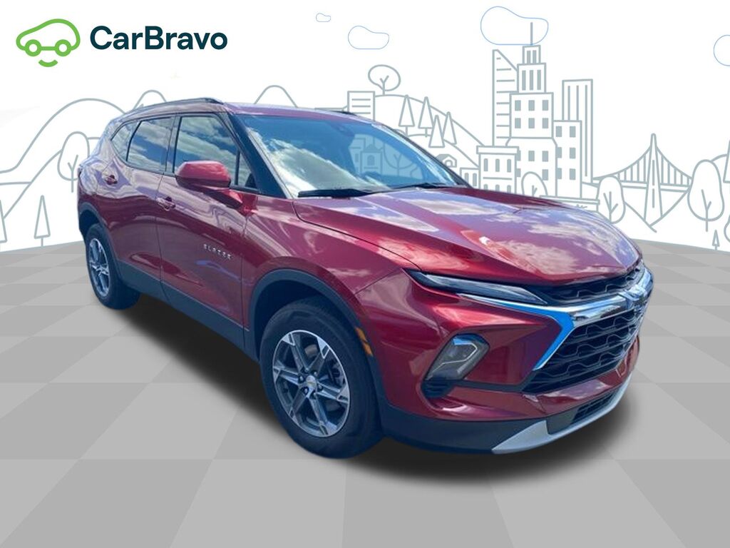 2024 Chevrolet Blazer 2LT — photo 1 of 3
