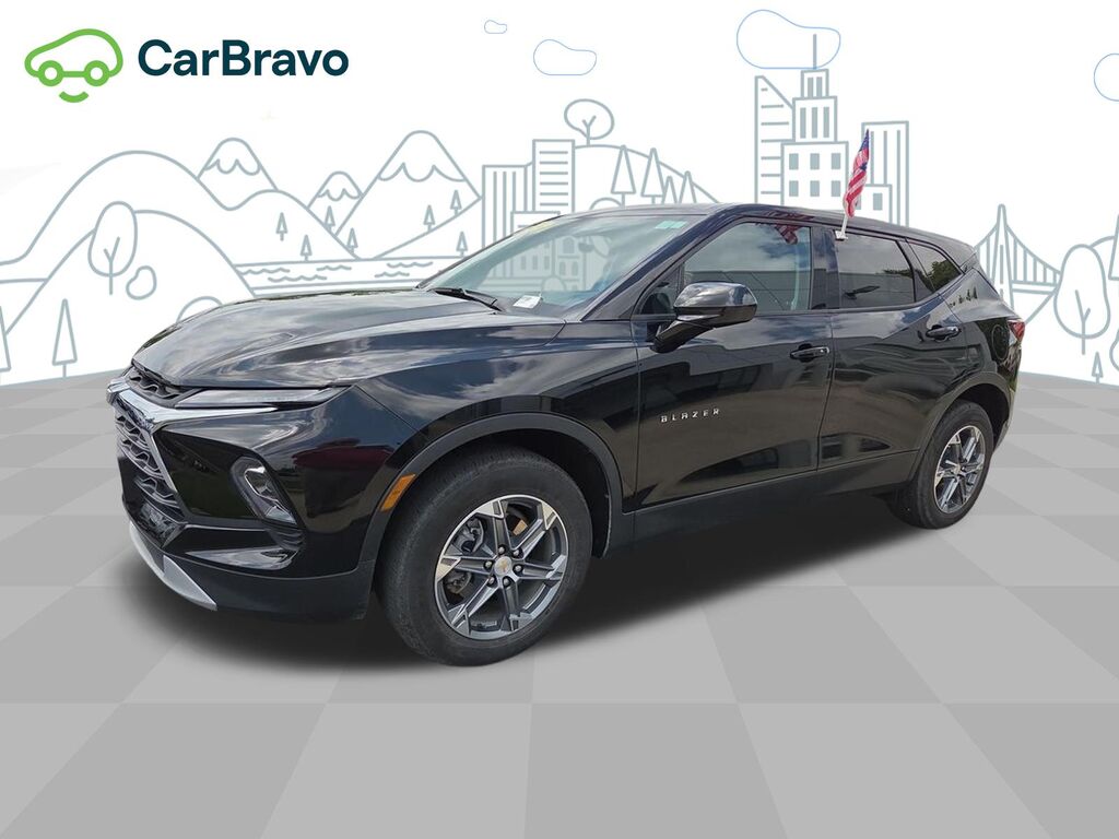 2024 Chevrolet Blazer 2LT — photo 1 of 6