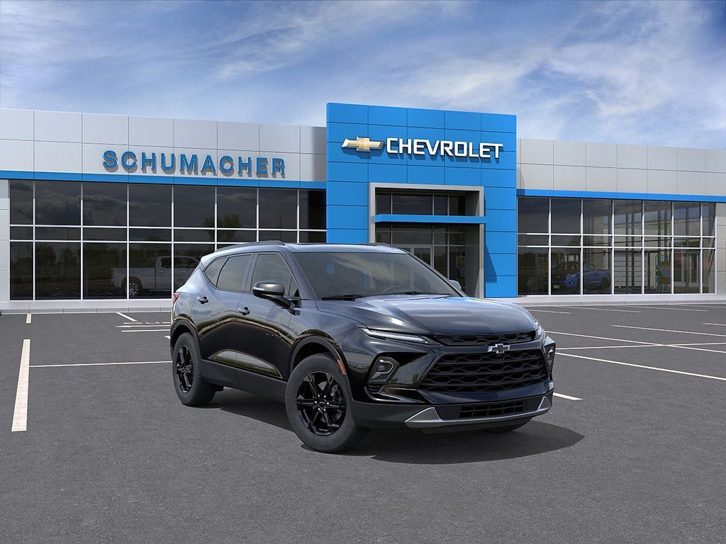 2026 Chevrolet Blazer LT — photo 1 of 13