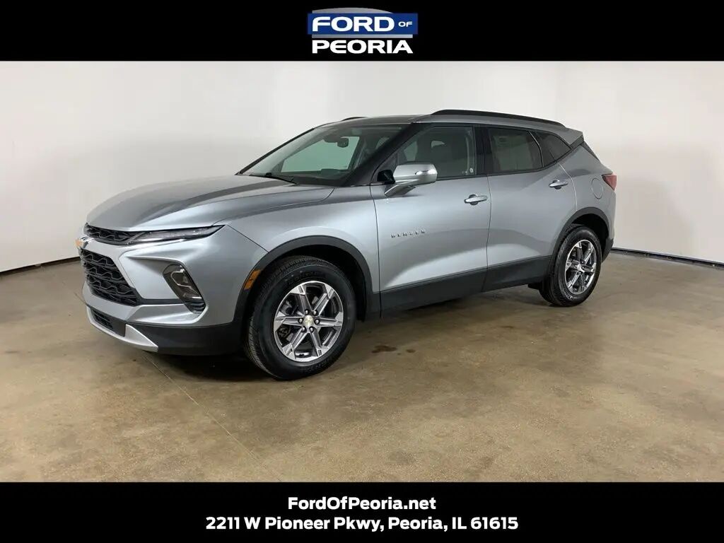 2023 Chevrolet Blazer LT — photo 1 of 13