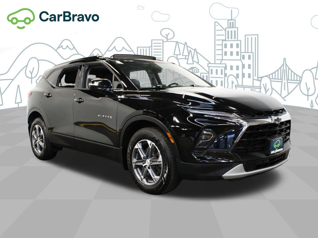 2023 Chevrolet Blazer LT — photo 1 of 7