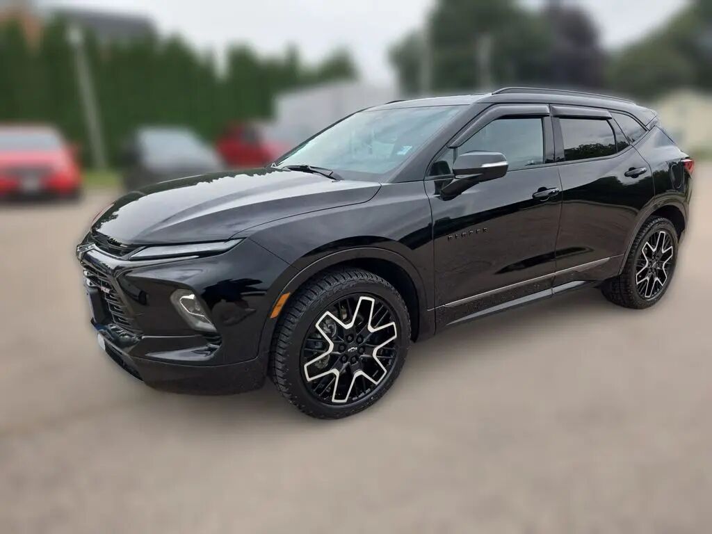 2023 Chevrolet Blazer RS — photo 1 of 13