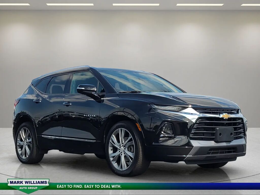2020 Chevrolet Blazer Premier — photo 1 of 13
