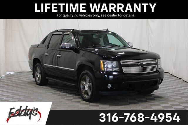 2013 Chevrolet Avalanche LTZ Black Diamond — photo 1 of 1