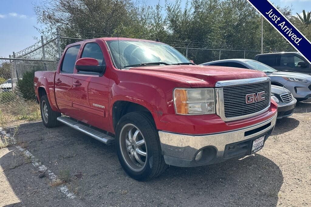 2011 GMC Sierra 1500 SLT — photo 1 of 1