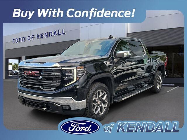 2023 GMC Sierra 1500 SLT — photo 1 of 13