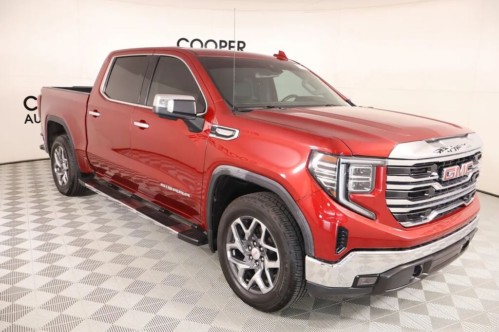2022 GMC Sierra 1500 SLT — photo 1 of 13
