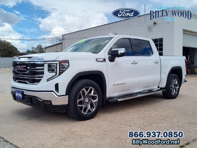 2024 GMC Sierra 1500 SLT — photo 1 of 13
