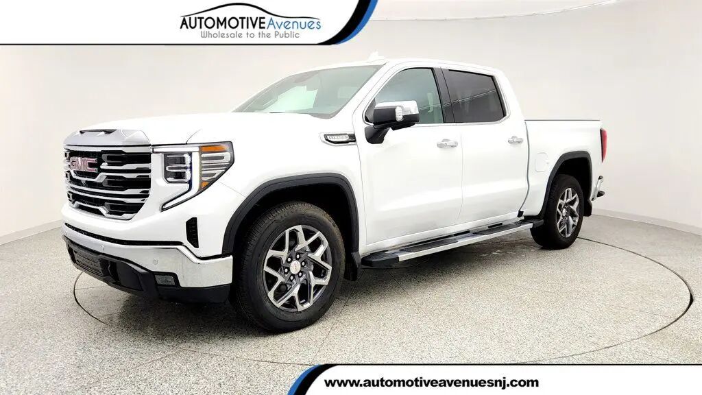 2026 GMC Sierra 1500 SLT — photo 1 of 13