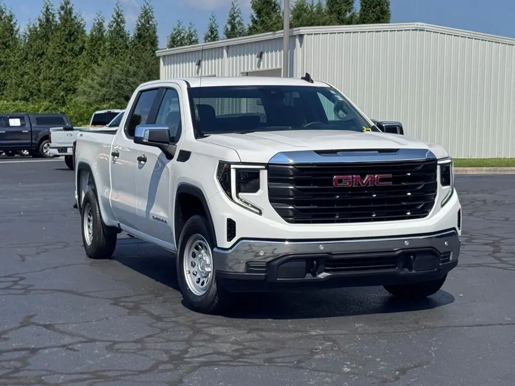 2024 GMC Sierra 1500 Pro — photo 1 of 13