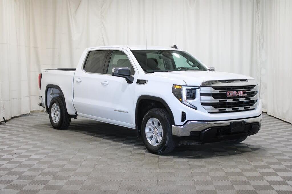 2024 GMC Sierra 1500 SLE — photo 1 of 1