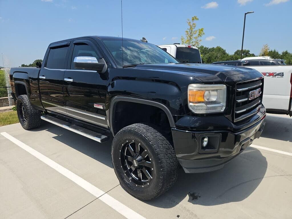 2015 GMC Sierra 1500 SLE — photo 1 of 1