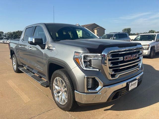 2022 GMC Sierra 1500 Limited SLT — photo 1 of 13