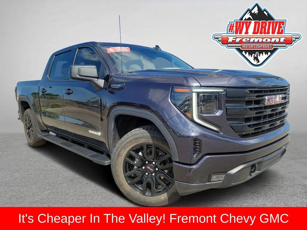 2022 GMC Sierra 1500 Elevation — photo 1 of 12