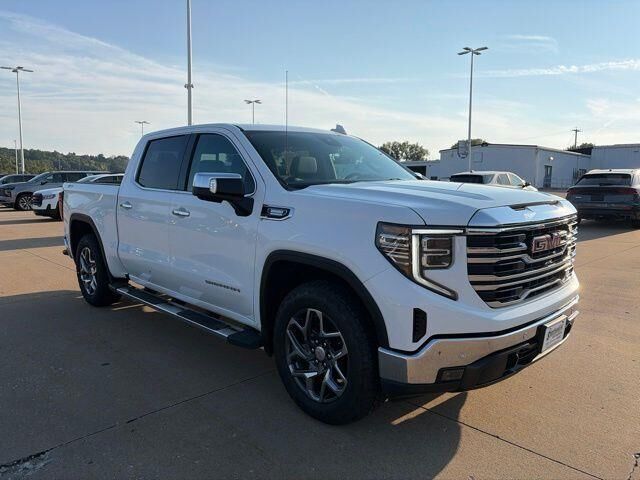 2024 GMC Sierra 1500 SLT — photo 1 of 13