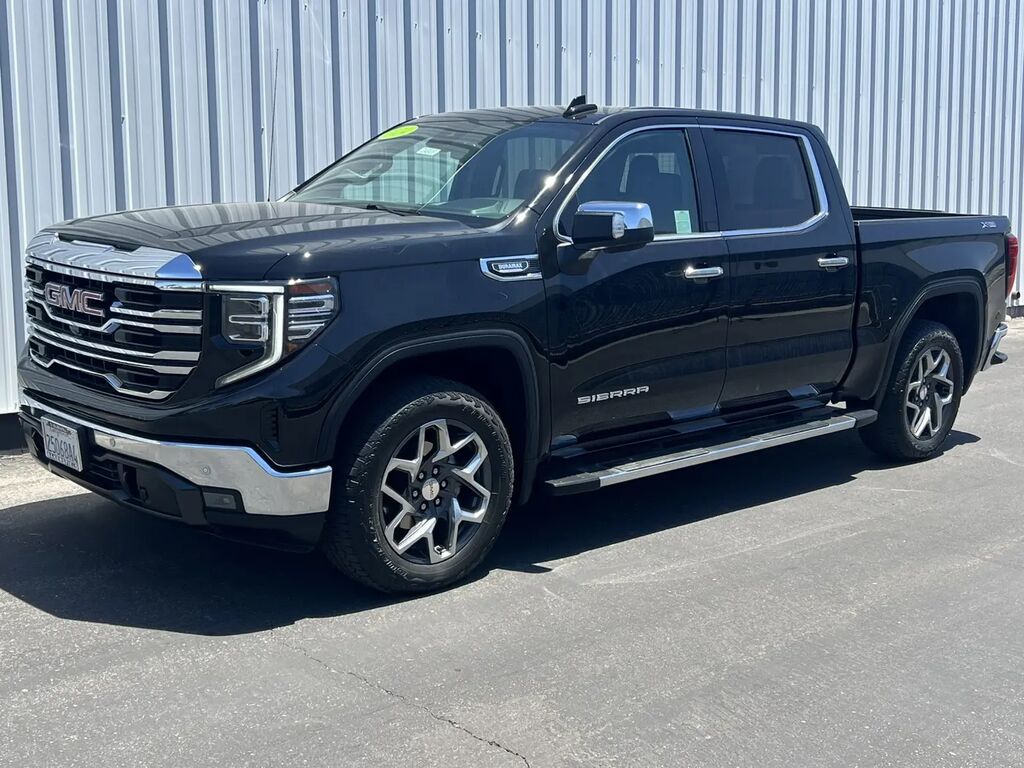 2024 GMC Sierra 1500 SLT — photo 1 of 13