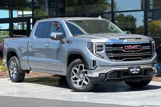 2023 GMC Sierra 1500 SLT