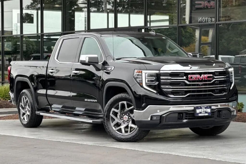 2024 GMC Sierra 1500 SLT — photo 1 of 13
