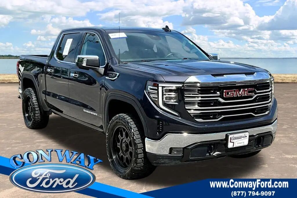 2025 GMC Sierra 1500 SLT — photo 1 of 12