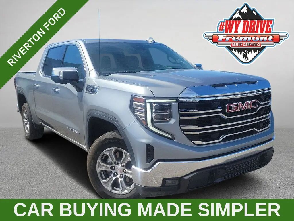 2025 GMC Sierra 1500 SLT — photo 1 of 12
