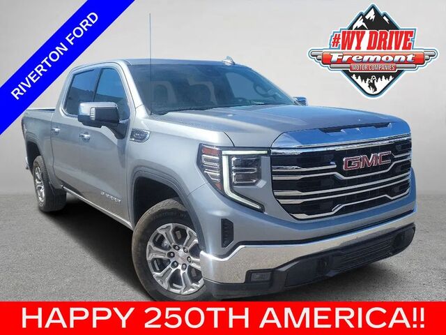 2025 GMC Sierra 1500 SLT