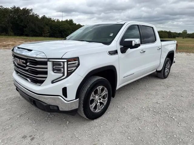2025 GMC Sierra 1500 SLT — photo 1 of 13