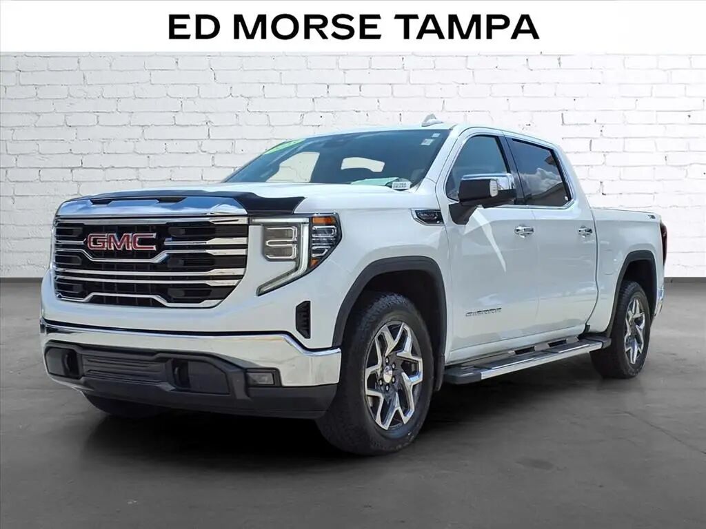 2025 GMC Sierra 1500 SLT — photo 1 of 13