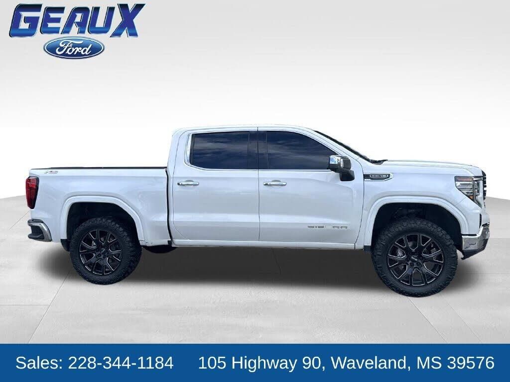 2025 GMC Sierra 1500 SLT — photo 1 of 1
