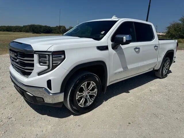 2025 GMC Sierra 1500 SLT — photo 1 of 13