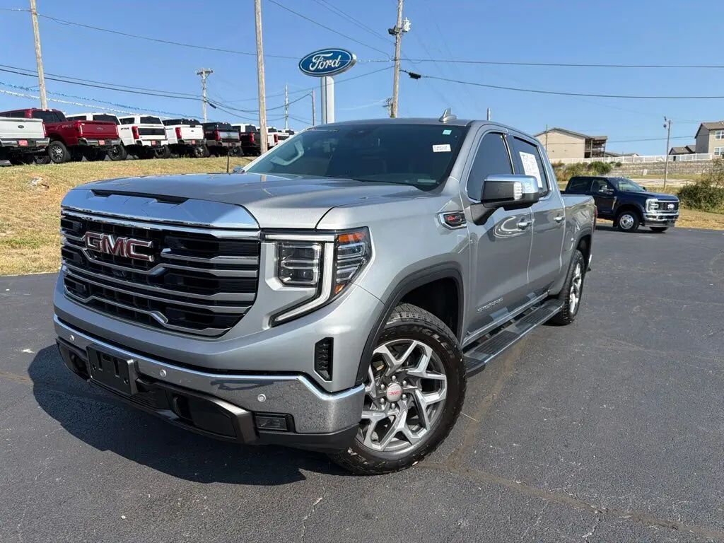 2023 GMC Sierra 1500 SLT — photo 1 of 13