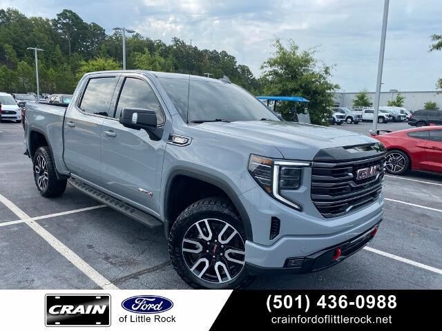 2025 GMC Sierra 1500 AT4 — photo 1 of 13
