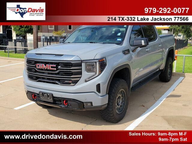 2024 GMC Sierra 1500 AT4