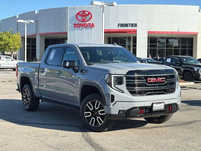 2025 GMC Sierra 1500 AT4
