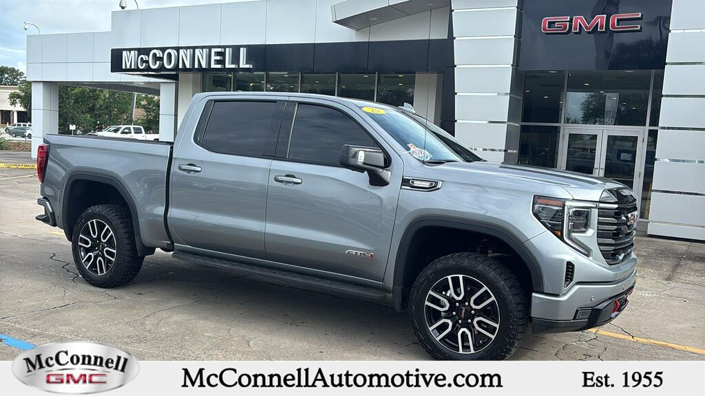 2025 GMC Sierra 1500 AT4 — photo 1 of 20