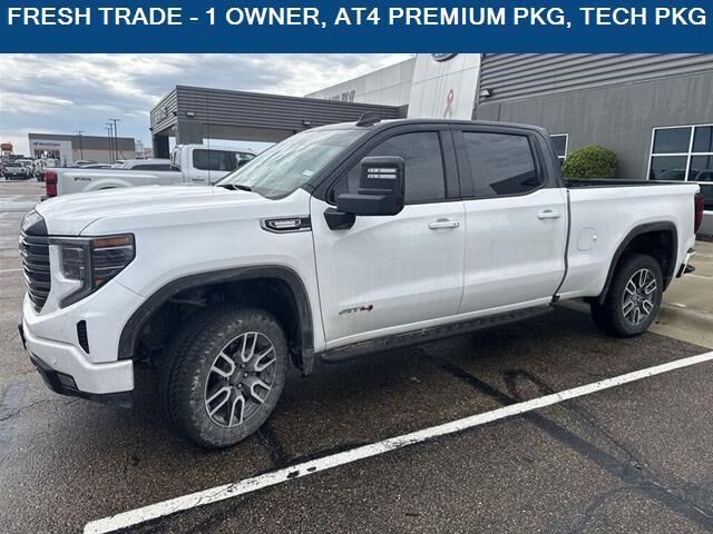 2025 GMC Sierra 1500 AT4