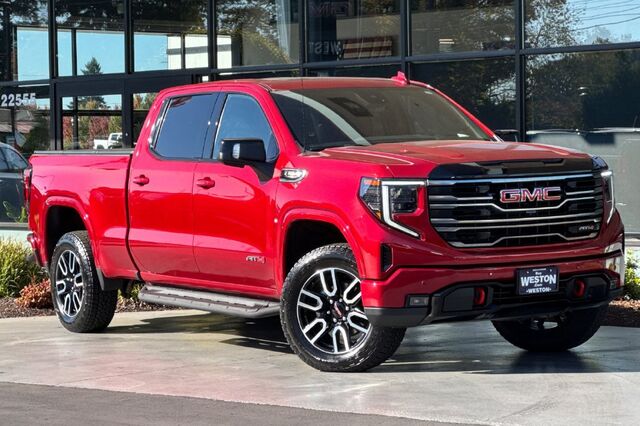 2025 GMC Sierra 1500 AT4