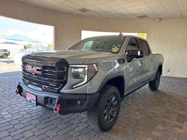 2024 GMC Sierra 1500 AT4X