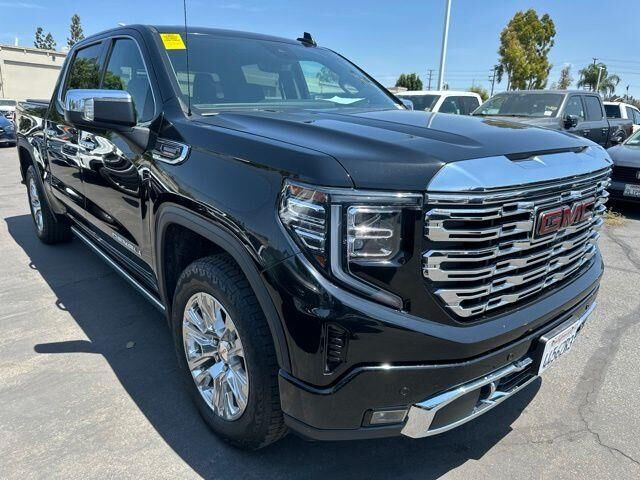 2023 GMC Sierra 1500 Denali — photo 1 of 13