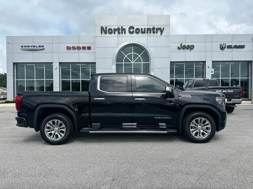 2022 GMC Sierra 1500 Denali — photo 1 of 13