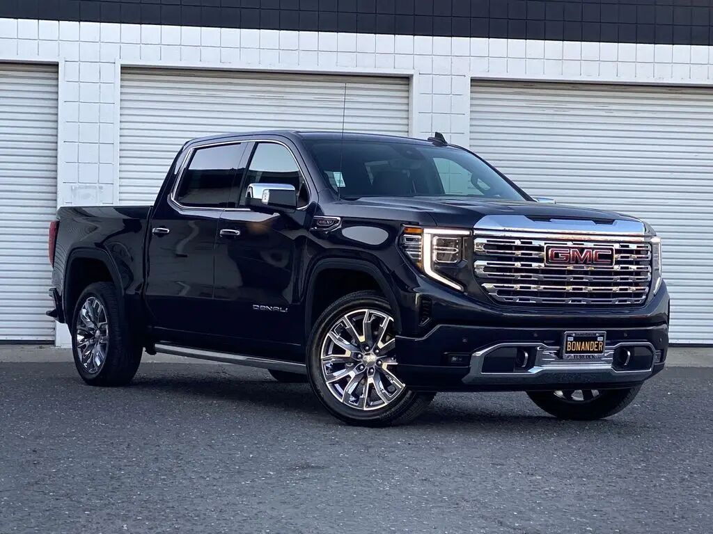 2024 GMC Sierra 1500 Denali — photo 1 of 13